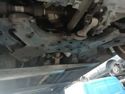 Peça sobressalente para automóvel em segunda mão charrió / suporte de eixo dianteiro por kia carens ( ) drive referências oem iam 