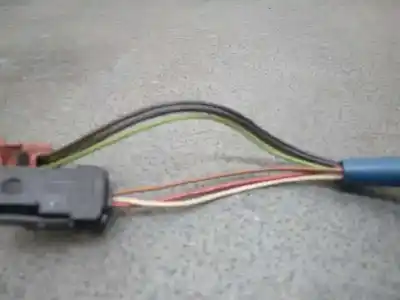 Peça sobressalente para automóvel em segunda mão espelho retrovisor esquerdo por citroen c2 vtr referências oem iam 12363770  4+3 cables