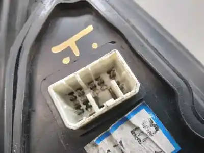 Pezzo di ricambio per auto di seconda mano specchio sinistro per kia sorento (bl) (2002->) 2.5 crdi riferimenti oem iam 