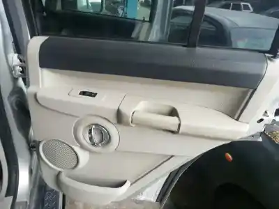 Автозапчасти б/у обивка задней правой двери за jeep commander 3.0 crd cat ссылки oem iam 