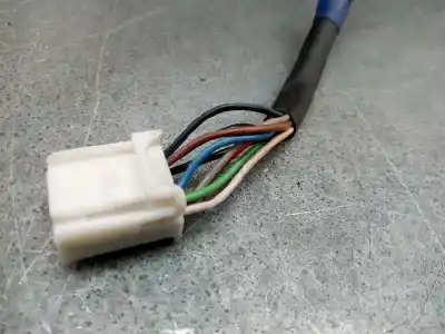 Peça sobressalente para automóvel em segunda mão espelho retrovisor esquerdo por toyota auris active referências oem iam  abatible 9 cables 