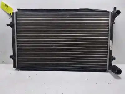 Gebrauchtes Autoersatzteil Wasserradiator zum SEAT LEON (1P1) 1.6 bivalent - Gasolina / Gas licuado del petróleo. GPL OEM-IAM-Referenzen 1K0121251P  
