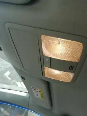 Second-hand car spare part interior light for toyota auris active oem iam references   