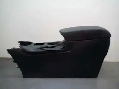 Автозапчастина б/у центральний подлокник для mazda cx-5 (kf) 2.2 d посилання на oem iam kd4564961
