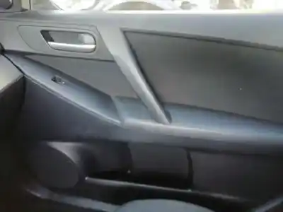 Автозапчасти б/у обивка передней правой двери за mazda 3 lim. (bl) 1.6 cd diesel cat ссылки oem iam 