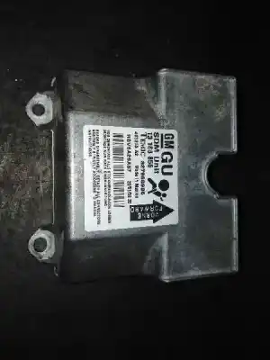 İkinci el araba yedek parçası Hava Yastigi Kontrol ünitesi için OPEL ZAFIRA B Cosmo OEM IAM referansları 13188856  
