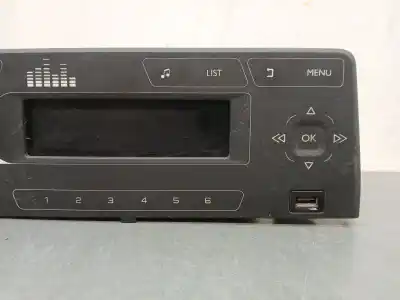 Pezzo di ricambio per auto di seconda mano impianto audio / radio cd per peugeot rifter access standard riferimenti oem iam 439016011  