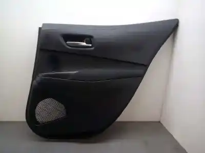 Pezzo di ricambio per auto di seconda mano rivestimento porta posteriore destro per toyota corolla (e21) hybrid active riferimenti oem iam 6761702240