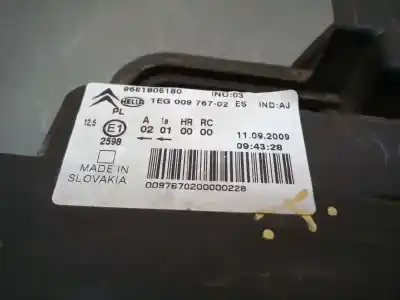 Pezzo di ricambio per auto di seconda mano faro anteriore destro per citroen c3 picasso sx riferimenti oem iam 9681806180  