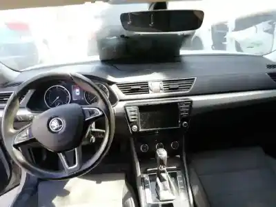 İkinci el araba yedek parçası hava yastigi kiti için skoda superb (3v3) 2.0 tdi oem iam referansları 