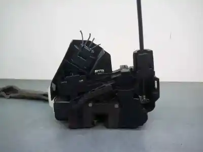 Peça sobressalente para automóvel em segunda mão fechadura da porta dianteira esquerda por renault megane iv berlina 5p 1.3 tce referências oem iam 805032065r