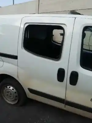 Автозапчасти б/у правая сдвижная боковая дверь за fiat fiorino 1.3 16v jtd cat ссылки oem iam 