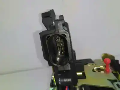 Peça sobressalente para automóvel em segunda mão fechadura da porta traseira esquerda por audi a4 berlina (8e) 2.0 referências oem iam 8e0839015c ficha negra 7 pins 