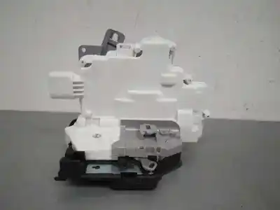 Pezzo di ricambio per auto di seconda mano Serratura Porta Posteriore Sinistra per VOLKSWAGEN PASSAT BERLINA (3C2) 1.6 16V FSI Riferimenti OEM IAM 3C4839015A 8 PINS BLANCO 