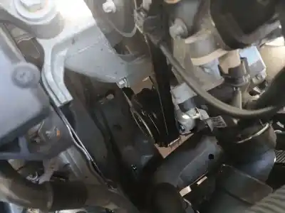 Автозапчастина б/у компресор кондиционера для opel astra j (p10) 1.4 turbo (68) посилання на oem iam 401351739