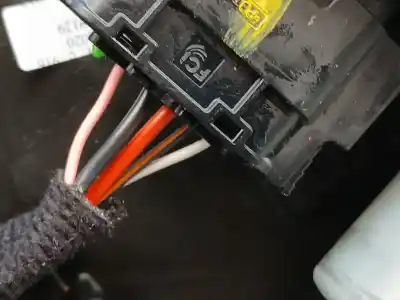 Peça sobressalente para automóvel em segunda mão elevador de vidros dianteira esquerda por kia ceed gt line referências oem iam 82470j7060 5 cables 82450j7010