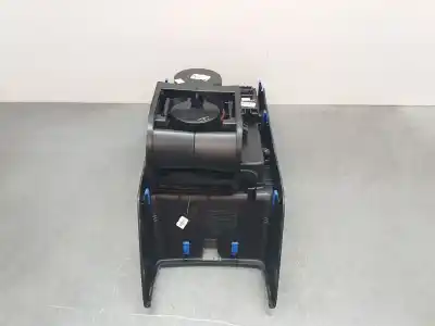 Peça sobressalente para automóvel em segunda mão consola central por kia ceed gt line referências oem iam 84620j7000  