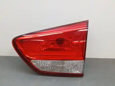 Pièce détachée automobile d'occasion feu arrière droit intérieur pour kia carens iv 1.7 crdi références oem iam 92404a4