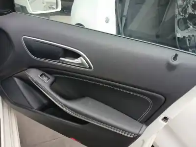 Piesă de schimb auto la mâna a doua Fața De La Ușa Din Dreapta Partea Din Fațã De Plastic pentru MERCEDES CLASE A (W176) A 200 CDI 4Matic (176.002) Referințe OEM IAM   