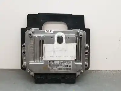 İkinci el araba yedek parçası Ecu Motor Kontrol Cihazi için CITROEN C4 BERLINA Premier OEM IAM referansları 9661204380  0281012985