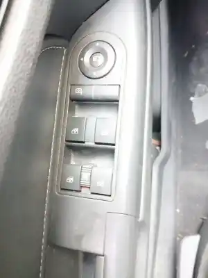 Автозапчастина б/у передні вікний вмикач для opel astra h (a04) 1.7 cdti (l48) посилання на oem iam de 4  13228698