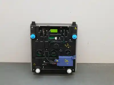 Pezzo di ricambio per auto di seconda mano luce interna per lexus is iii (_e3_) 300h (ave30_) riferimenti oem iam 8a613109g  1d153073g