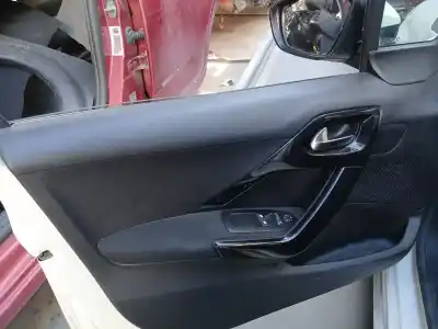 Автозапчастина б/у  для PEUGEOT 208 I (CA_, CC_)  Посилання на OEM IAM   