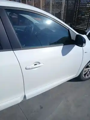 Автозапчастина б/у передні праві двері для renault megane iii fastback (bz0/1_, b3_) 1.2 tce (bz2b, bz11) посилання на oem iam 
