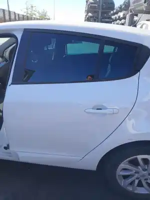 Автозапчастина б/у двері задні ліві для renault megane iii fastback (bz0/1_, b3_) 1.2 tce (bz2b, bz11) посилання на oem iam 