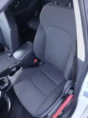 Pièce détachée automobile d'occasion siège avant gauche pour kia carens iv 1.7 crdi références oem iam 
