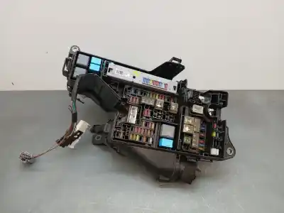 Peça sobressalente para automóvel em segunda mão caixa de fusíveis e relés por lexus is iii (_e3_) 300h (ave30_) referências oem iam 8264453010a