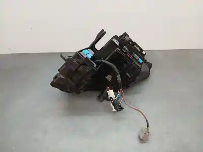 Second-hand car spare part fuse box unit for lexus is iii (_e3_) 300h (ave30_) oem iam references 8264453010a  