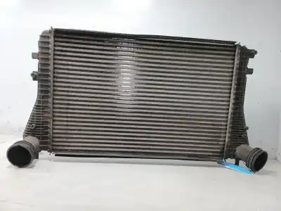 İkinci el araba yedek parçası intercooler için volkswagen golf v (1k1) 1.9 tdi oem iam referansları 1k0145803a