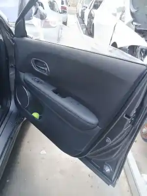 Peça sobressalente para automóvel em segunda mão forra / revestimento da porta dianteira direita por honda hr-v (ru) 1.5 (ru1) referências oem iam 