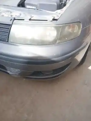 Second-hand car spare part left headlight for seat leon (1m1) 1.6 16 v oem iam references   