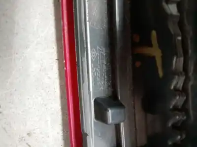 Pezzo di ricambio per auto di seconda mano luce di coda interna sinistra per renault scénic iii (jz0/1_) 1.5 dci riferimenti oem iam   