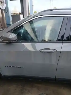 Автозапчастина б/у передні ліві двері для jeep-viasa compass (mp, m6, mv, m7) 1.3 посилання на oem iam 00k68242543ad 00k7st37rxfaa 