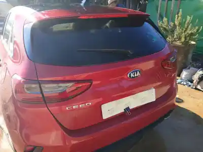Автозапчастина б/у загальні двері для kia ceed (cd) 1.4 t-gdi посилання на oem iam 73700j7000  