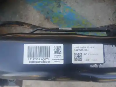 Автозапчастина б/у задня вісь для vw tiguan (ad1, ax1) 2.0 tdi 4motion посилання на oem iam 5q0505235j  