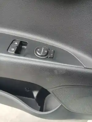 Автозапчасти б/у выключатель левого переднего окна за KIA RIO IV (YB, SC, FB) 1.4 CRDI 90 ссылки OEM IAM 93570H8200 2 TECLAS 
