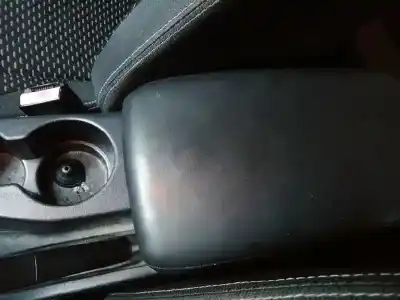 Автозапчасти б/у центральный подлокотник за nissan qashqai / qashqai +2 i (j10, nj10, jj10e) 1.5 dci ссылки oem iam   