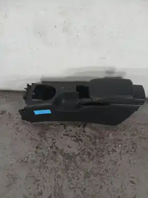 Автозапчасти б/у центральный подлокотник за nissan qashqai / qashqai +2 i (j10, nj10, jj10e) 1.5 dci ссылки oem iam 