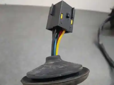 Peça sobressalente para automóvel em segunda mão espelho retrovisor esquerdo por opel meriva b selective referências oem iam 212876153  5 cables