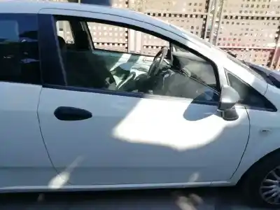 Автозапчастина б/у ПЕРЕДНІ ПРАВІ ДВЕРІ для FIAT PUNTO (EVO) (199)  Посилання на OEM IAM   