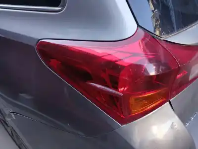 Second-hand car spare part left tailgate light for toyota auris ranchera familiar (_e18_) 1.8 hybrid (zwe186_) oem iam references 8156102710