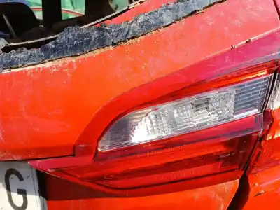 Автозапчасти б/у ВНУТРЕННИЙ ПРАВЫЙ ЗАДНИЙ ФОНАРЬ за FORD FIESTA VII (HJ, HF)  ссылки OEM IAM 2527139  