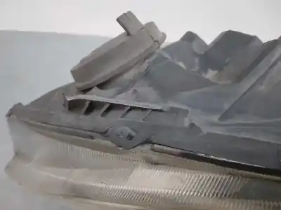 Second-hand car spare part left headlight for toyota corolla (_e12_) 1.4 d (nde120_) oem iam references 8117002370 89010228 