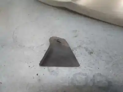 Second-hand car spare part left headlight for toyota corolla (_e12_) 1.4 d (nde120_) oem iam references 8117002370 89010228 