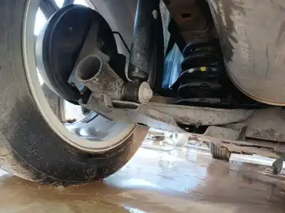 Peça sobressalente para automóvel em segunda mão charrió / suporte de eixo de trás por renault clio iv (bh_) 0.9 tce 90 referências oem iam 555013001r