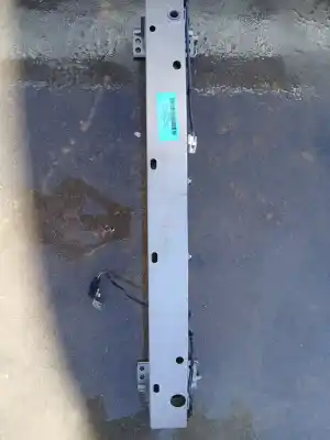 Second-hand car spare part front bumper reinforcement for toyota auris ranchera familiar (_e18_) 1.8 hybrid (zwe186_) oem iam references 5202102230